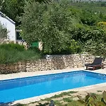 Pool Mansion Salonae Willa Solin