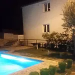 Pool Mansion Salonae * Solin