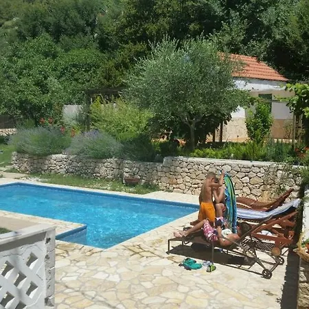 Pool Mansion Salonae Willa